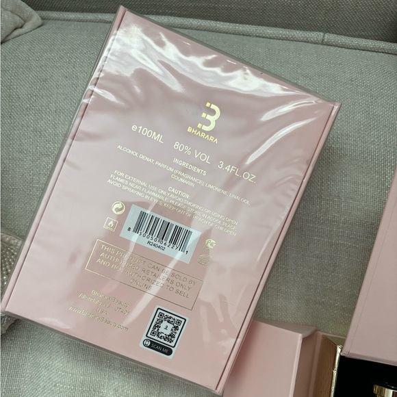 Bharara Rose - Picture 2 of 2